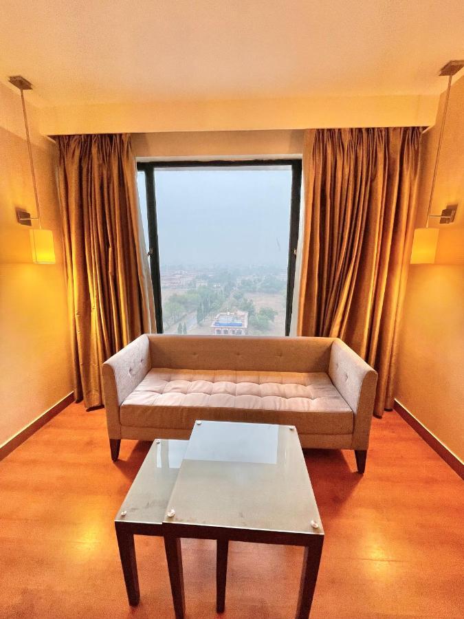 Ramada By Wyndham Jaipur North Hotel Luaran gambar