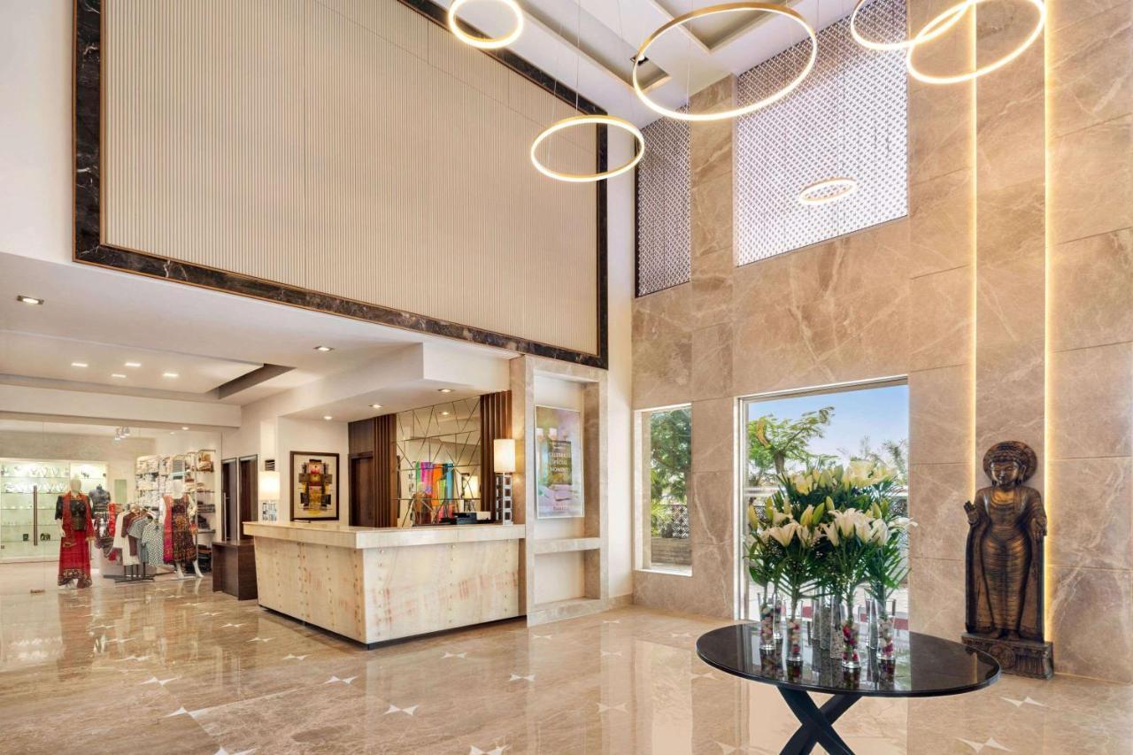 Ramada By Wyndham Jaipur North Hotel Luaran gambar