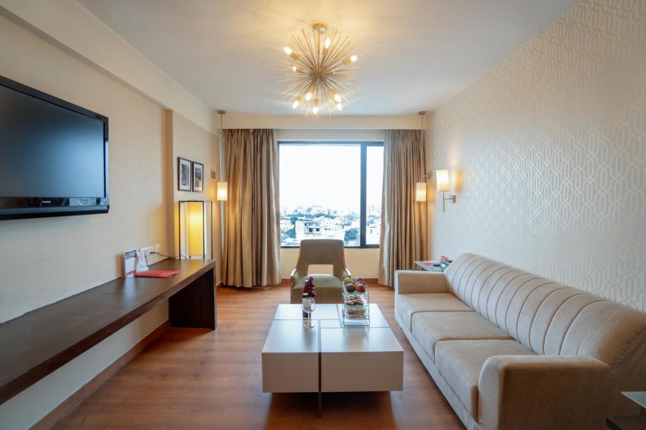 Ramada By Wyndham Jaipur North Hotel Luaran gambar