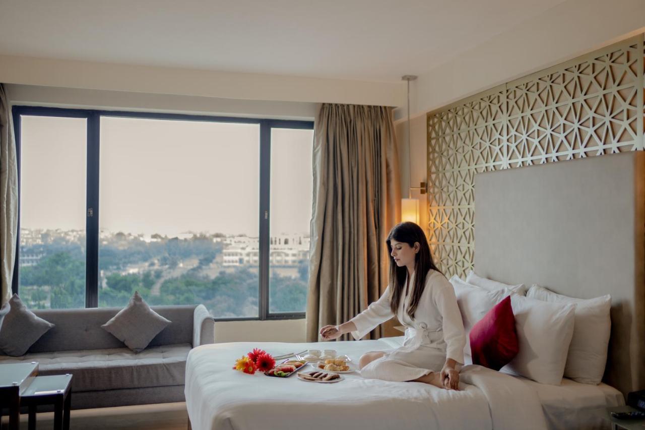 Ramada By Wyndham Jaipur North Hotel Luaran gambar