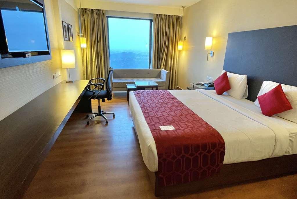 Ramada By Wyndham Jaipur North Hotel Bilik gambar
